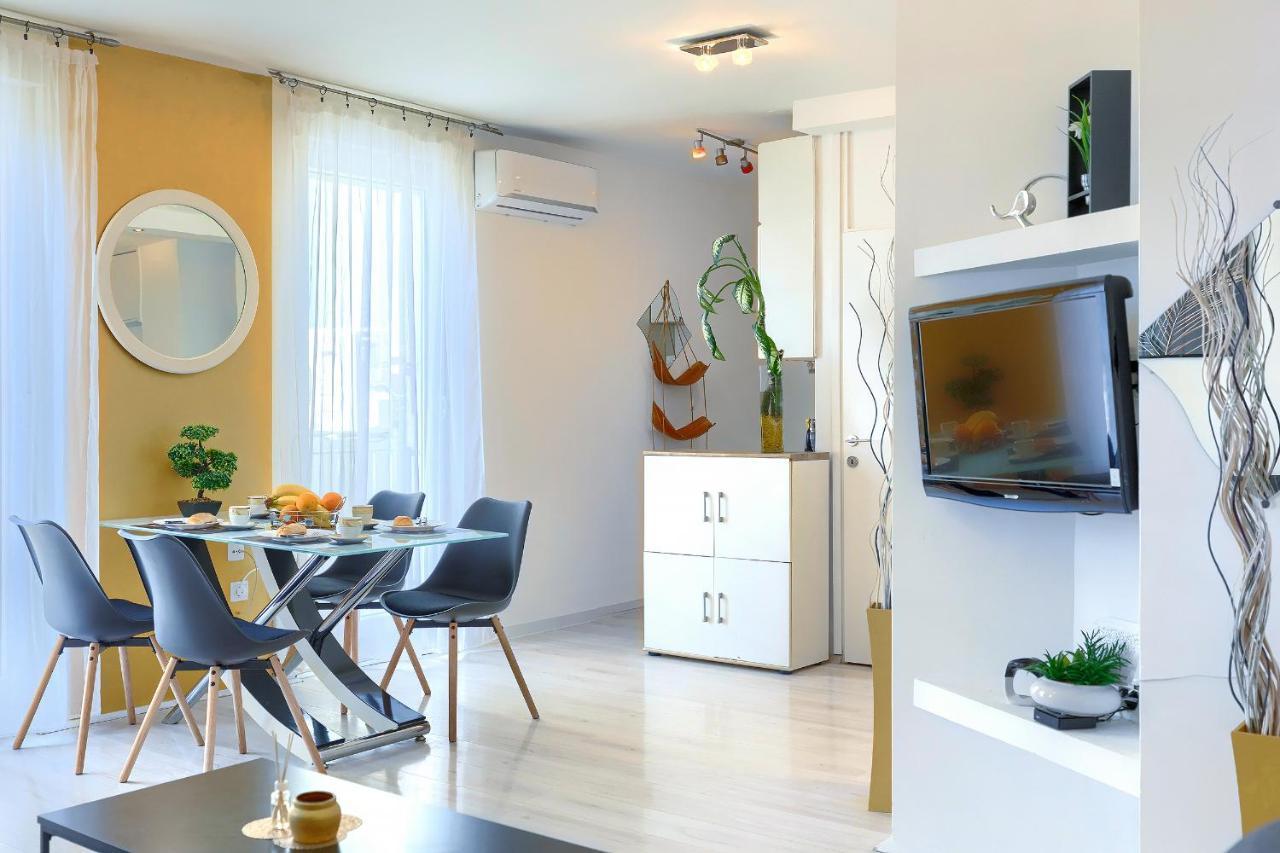 Appartamento Seny Gold Pola Esterno foto