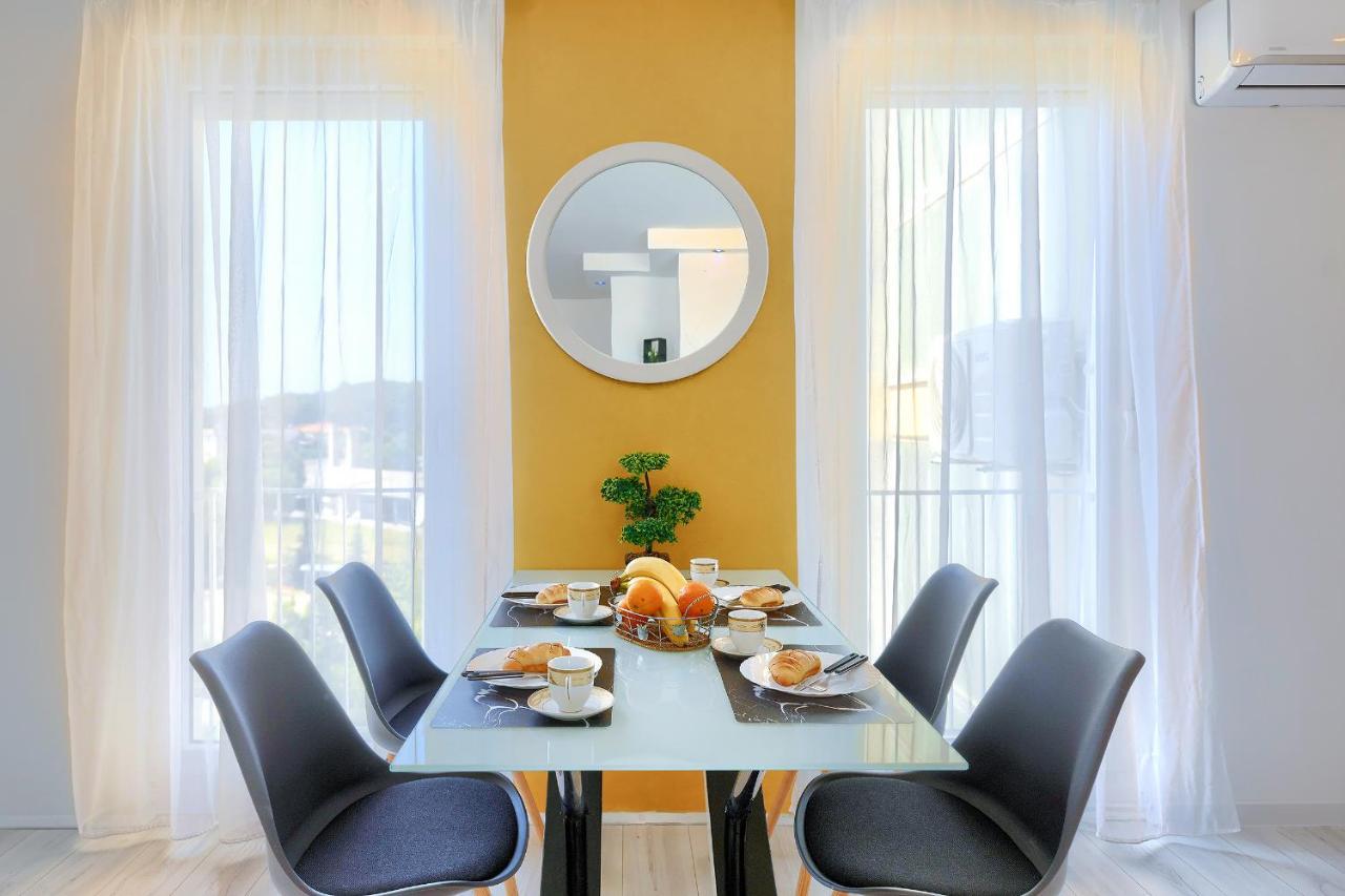 Appartamento Seny Gold Pola Esterno foto
