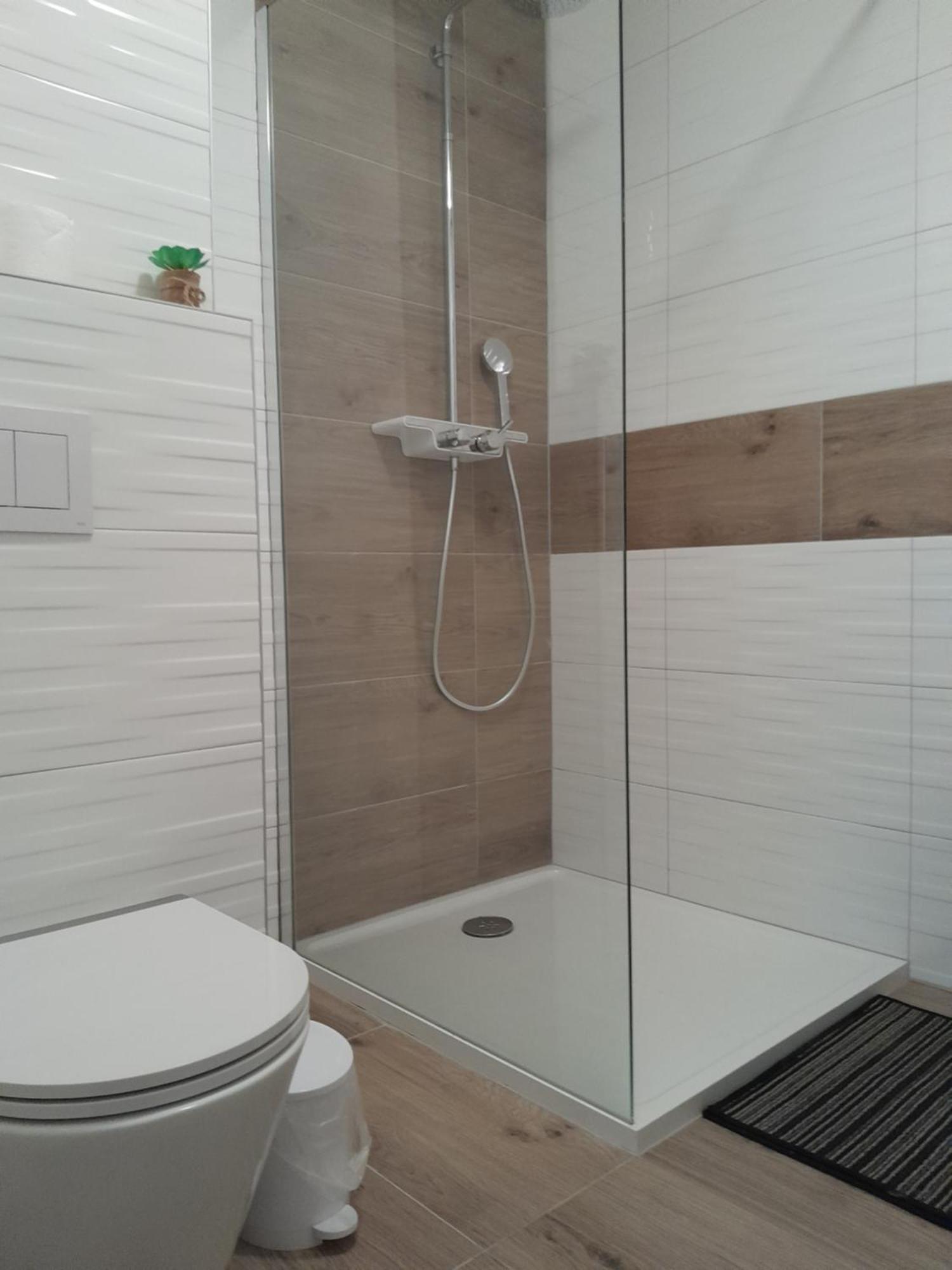 Appartamento Seny Gold Pola Esterno foto